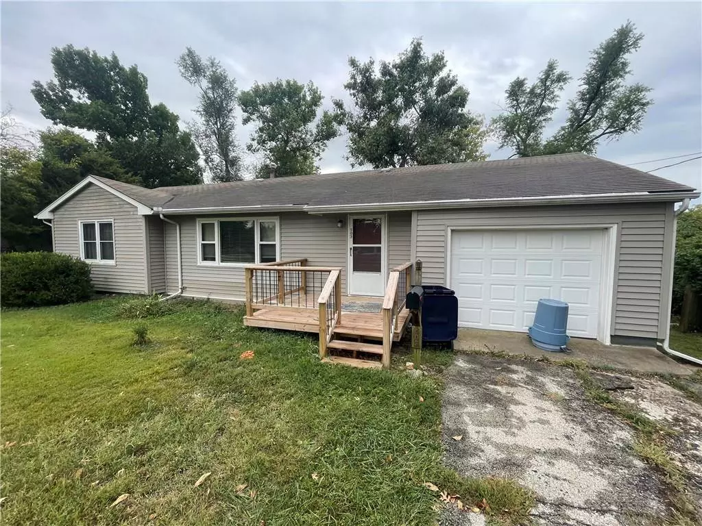 Knob Noster, MO 65336,503 E Mckissock ST