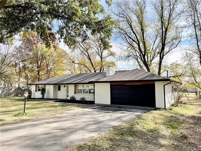 Basehor, KS 66007,15409 Olive ST