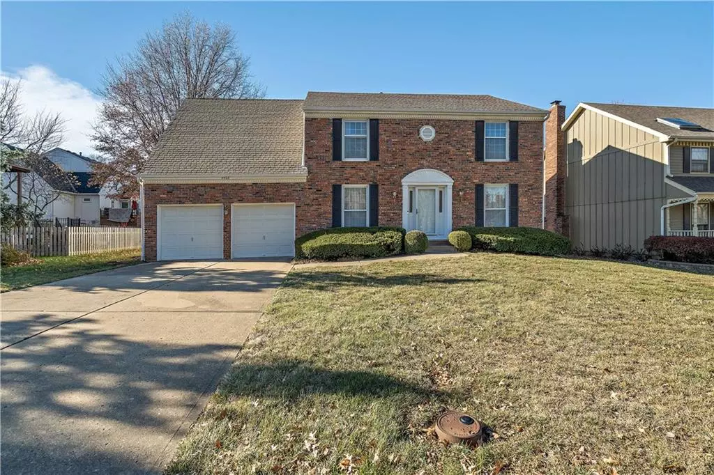 Lenexa, KS 66219,9408 Twilight LN