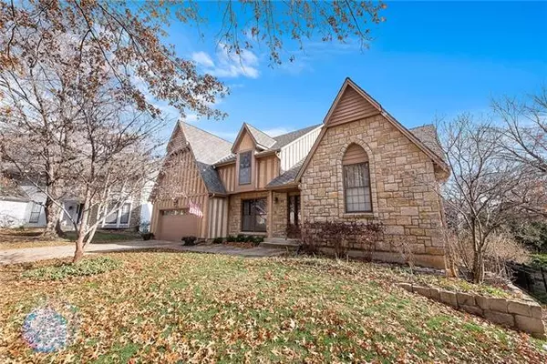 Lenexa, KS 66215,14351 W 81st PL