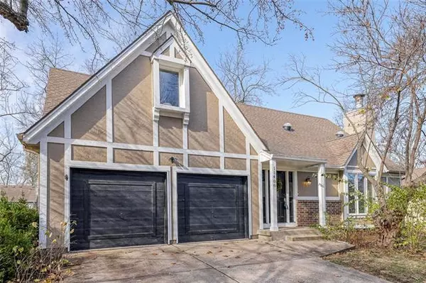 Overland Park, KS 66210,11408 Riley ST