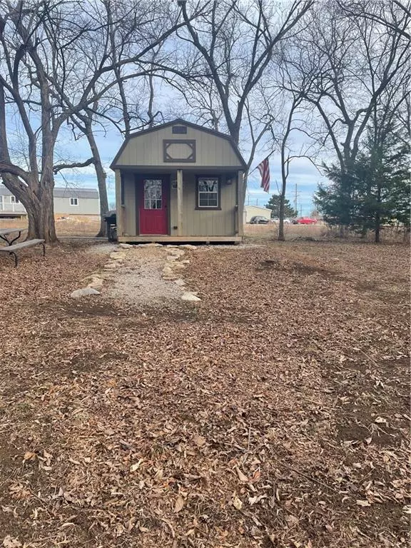 Linn Valley, KS 66040,10 Shady LN