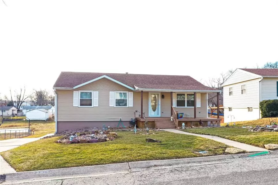 2404 Cranberry Hill CIR, St Joseph, MO 64503