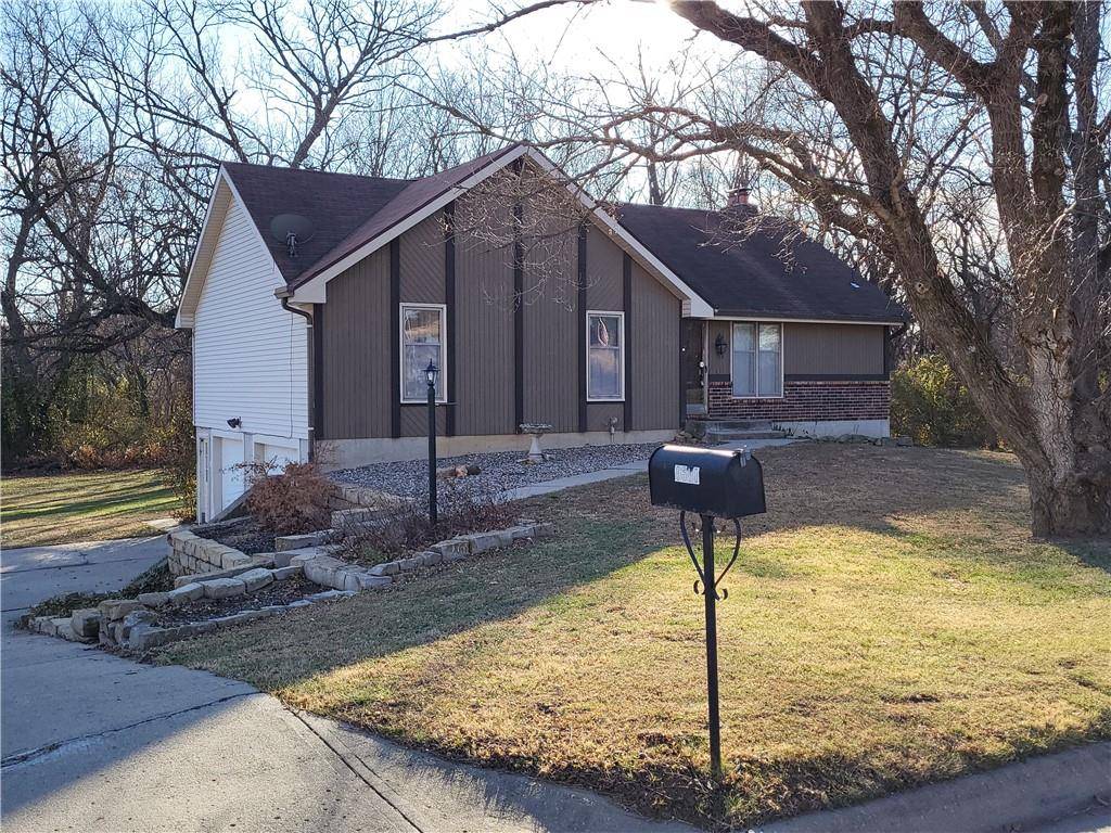 1611 Kiowa ST, Leavenworth, KS 66048