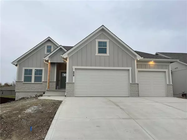 Greenwood, MO 64034,809 Savannah DR