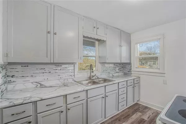 Independence, MO 64053,10524 E 9th ST #S