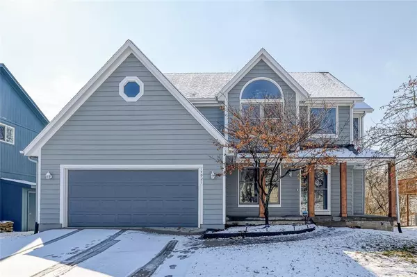 14921 W 124 TER, Olathe, KS 66062