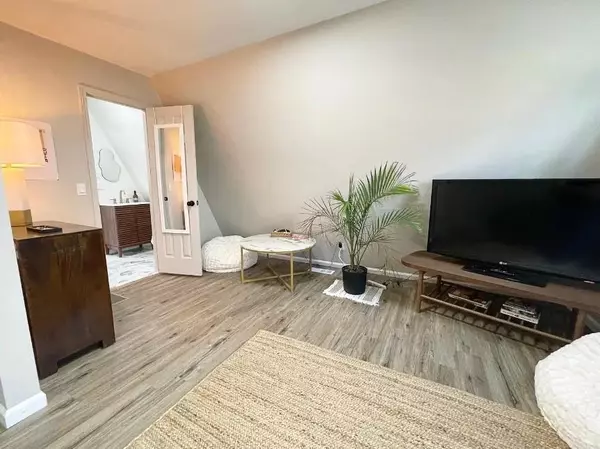 Excelsior Springs, MO 64024,217 East ST