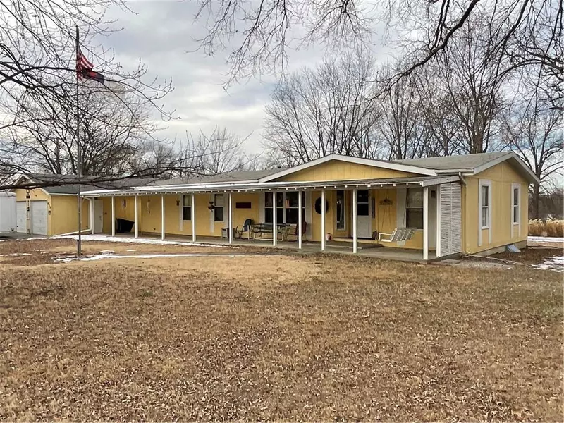 604 Truman ST, Pomona, KS 66076