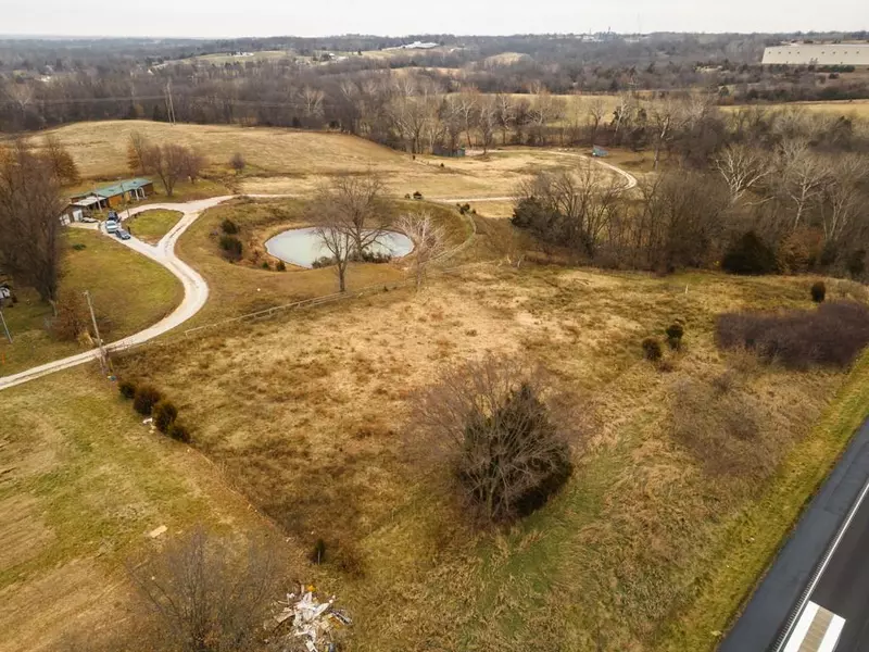 13960 Pecan CT, Boonville, MO 65233