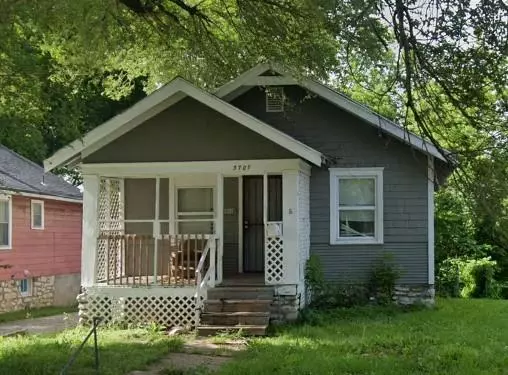 3707 E 72 ST, Kansas City, MO 64132