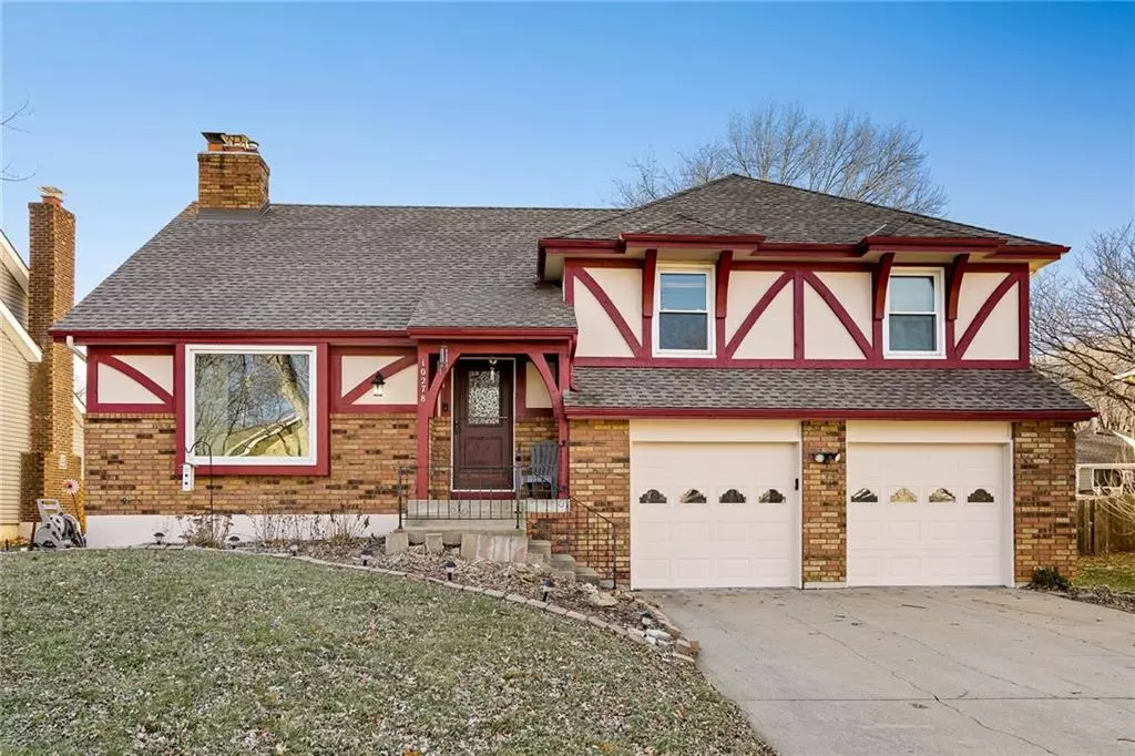 Lenexa, KS 66215,10278 Hauser ST