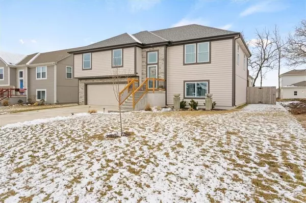 Paola, KS 66071,708 Hidden Meadows DR