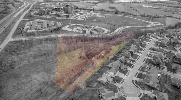 Rush Creek Pkwy, Liberty, MO 64068