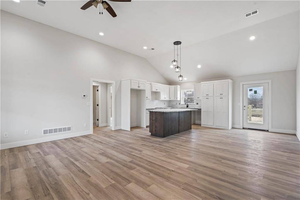 Kingsville, MO 64061,319 W Pacific ST