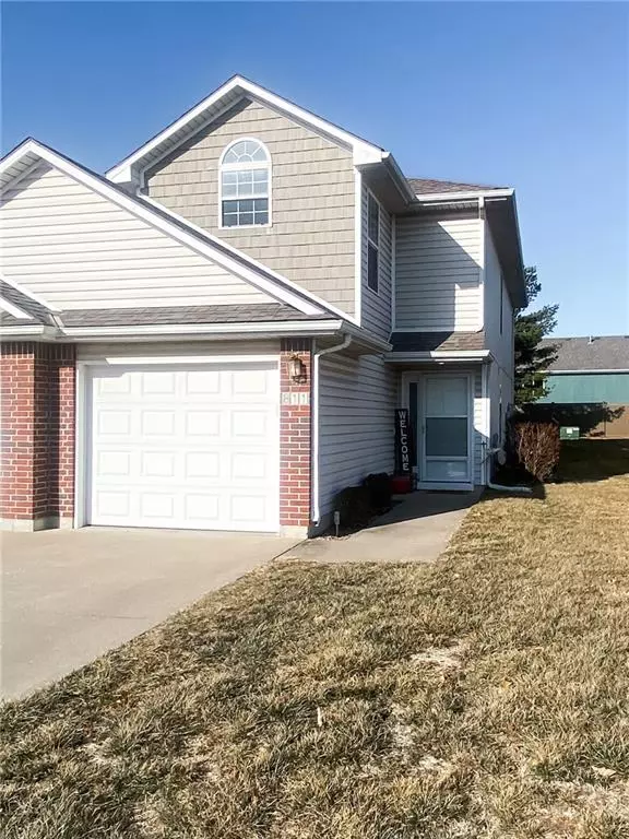 Blue Springs, MO 64064,811 SW Peach Tree LN