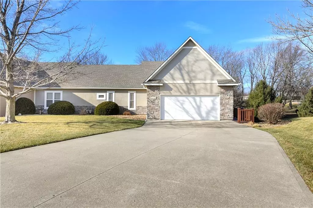 Lansing, KS 66043,1115 Pebble Beach DR