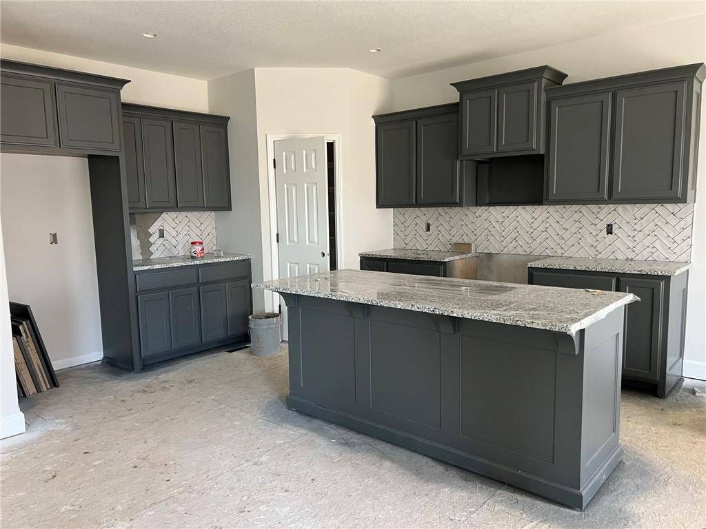 Kearney, MO 64060,205 S MARIMACK CT