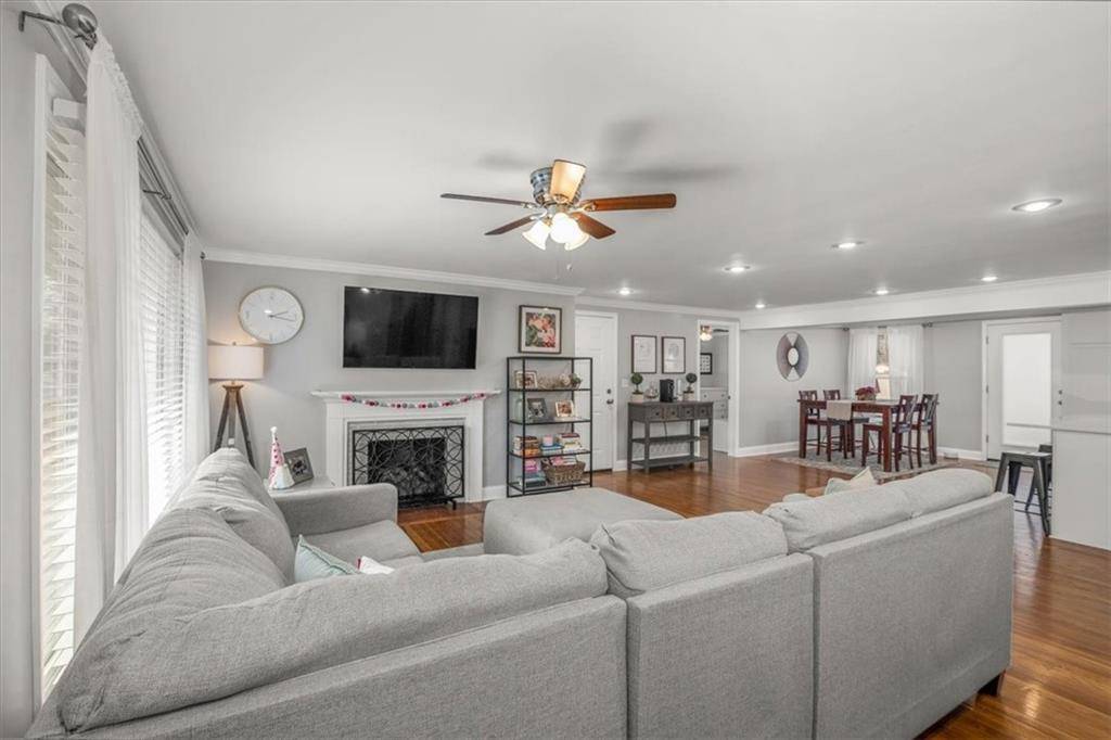 Prairie Village, KS 66208,5008 Tomahawk RD