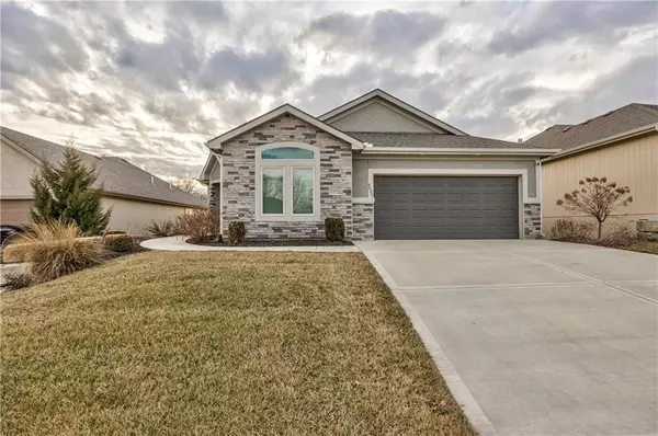 4920 Tallgrass ST, Leavenworth, KS 66048