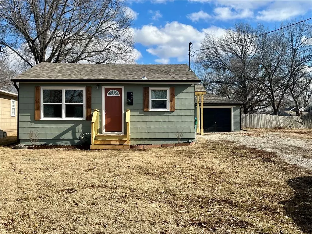 Osawatomie, KS 66064,421 16th ST