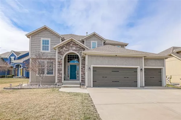 Shawnee, KS 66226,5146 Meadow Height DR