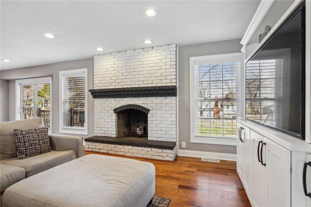 Overland Park, KS 66212,7506 W 99th ST
