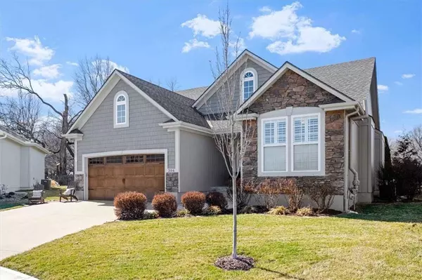 Greenwood, MO 64034,306 Kensington SQ