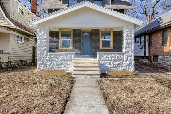 5610 Olive ST, Kansas City, MO 64130