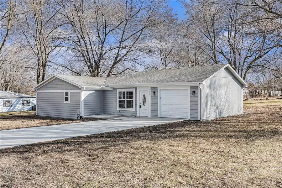 7009 E 162nd ST, Belton, MO 64012