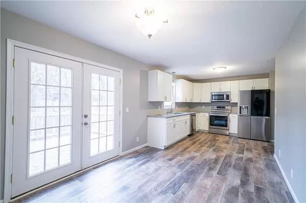 St Joseph, MO 64506,4922 Mockingbird LN