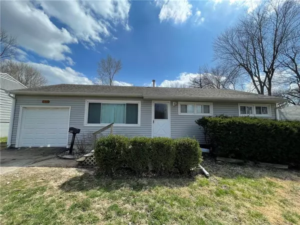 6703 E 107th ST, Kansas City, MO 64134