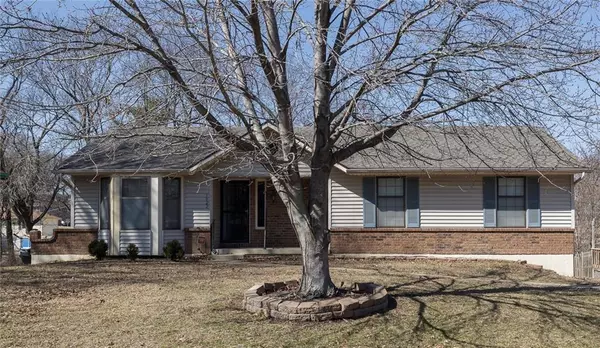 1822 N Lazy Branch RD, Independence, MO 64058