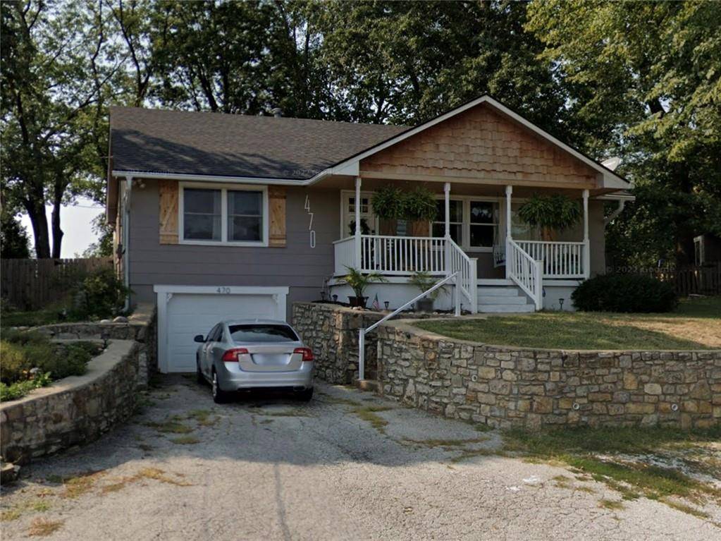 Lake Waukomis, MO 64151,470 NW North Shore DR