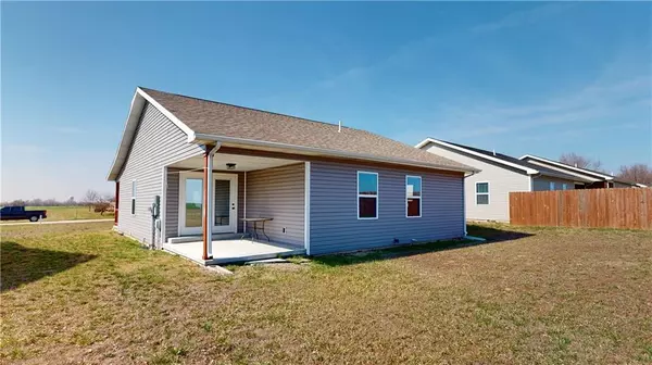 Nevada, MO 64772,723 Meadow LN