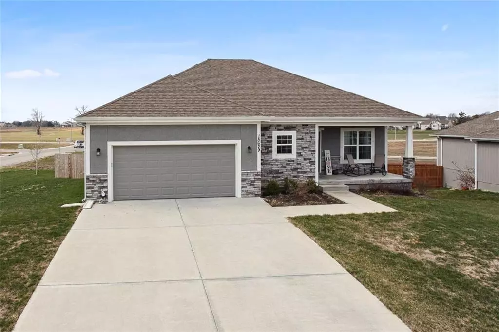 Basehor, KS 66007,15629 Lakeside DR