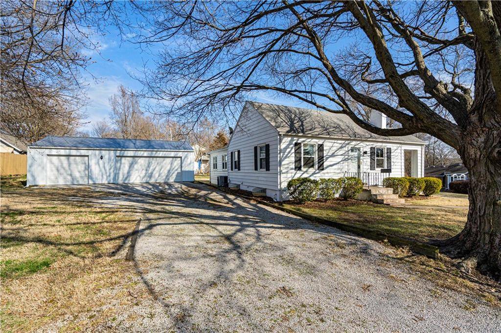 1911 S Maywood AVE, Independence, MO 64052