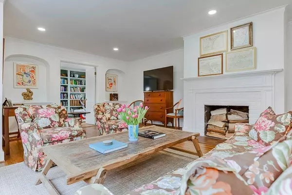 Kansas City, MO 64110,5554 Crestwood DR