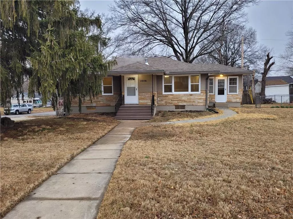 Leavenworth, KS 66048,1506 Shawnee ST