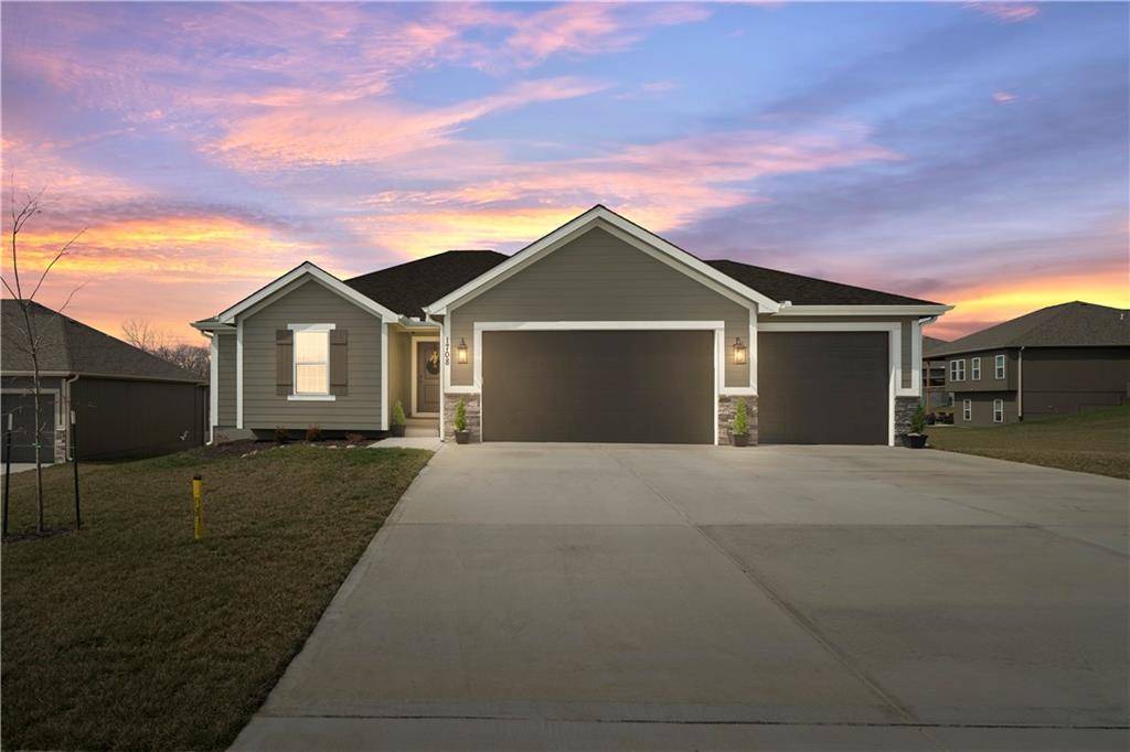 1708 Cottonwood Creek AVE, Kearney, MO 64060