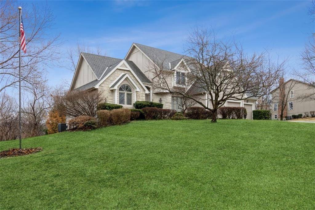 18065 Canterbury RD, Stilwell, KS 66085