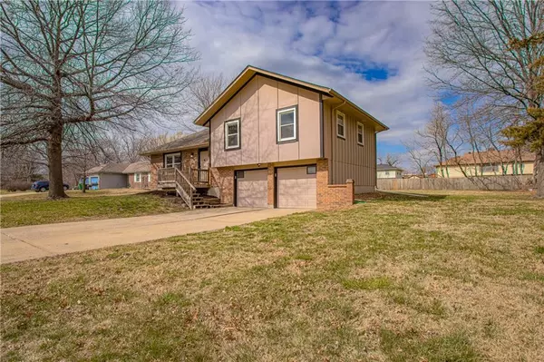 Peculiar, MO 64078,507 Arena DR