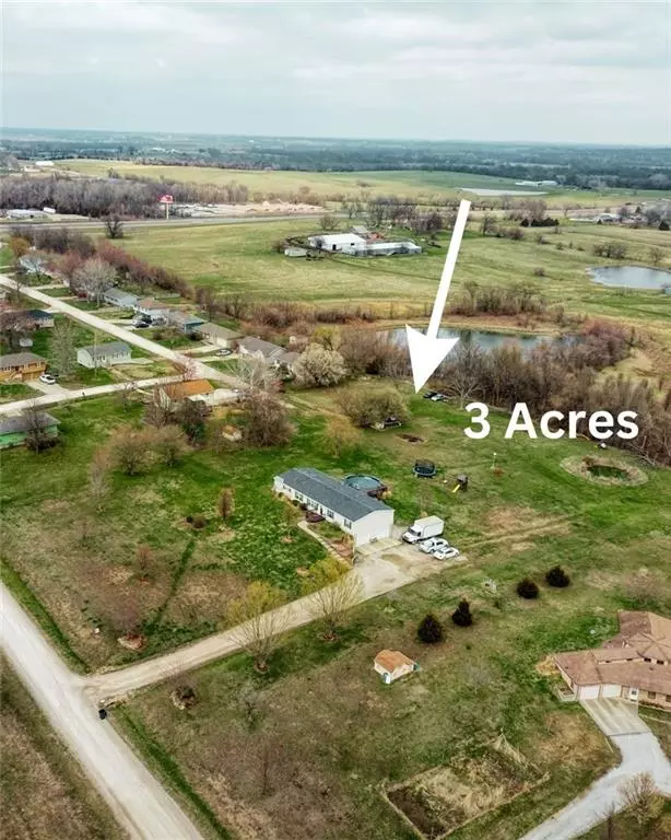 Centerview, MO 64019,45 NW 281st RD