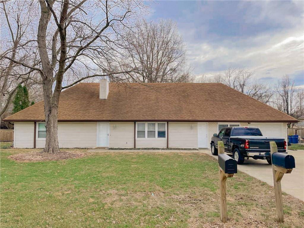 403 E 10th ST, Kearney, MO 64060