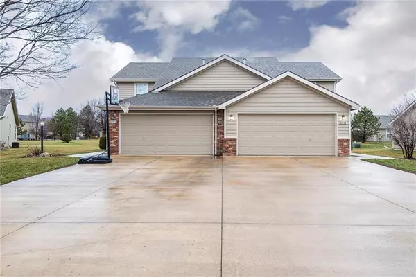 Lawrence, KS 66047,2735 Coralberry CT