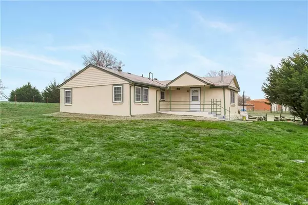 Linwood, KS 66052,21562 Golden RD