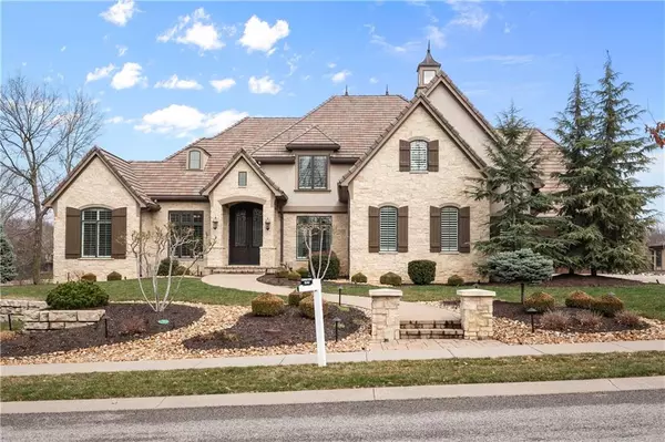 Lenexa, KS 66220,9713 Sunset CIR