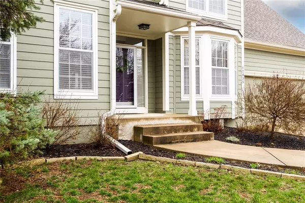 Overland Park, KS 66213,12835 Barton ST