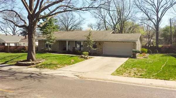 Overland Park, KS 66212,7311 W 99th ST