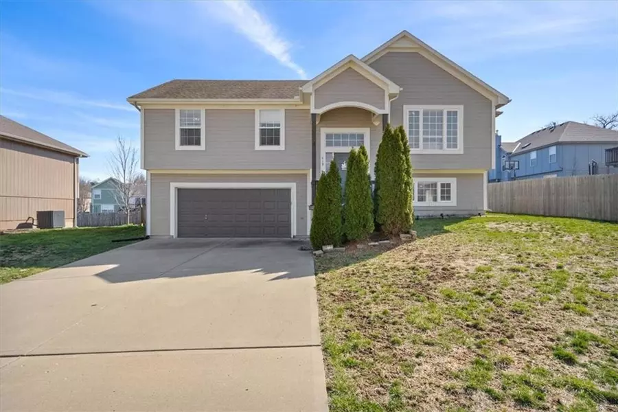 419 W 179th TER, Belton, MO 64012